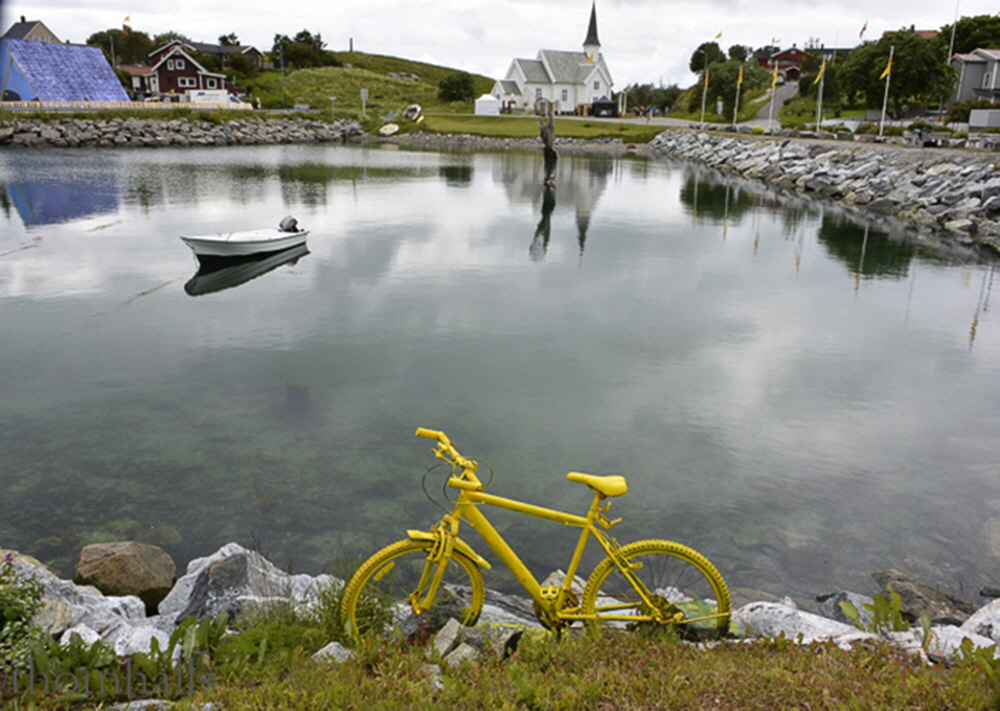 With few major roads on the island, the main source of transportation is either by boat, walking or a bicycle.